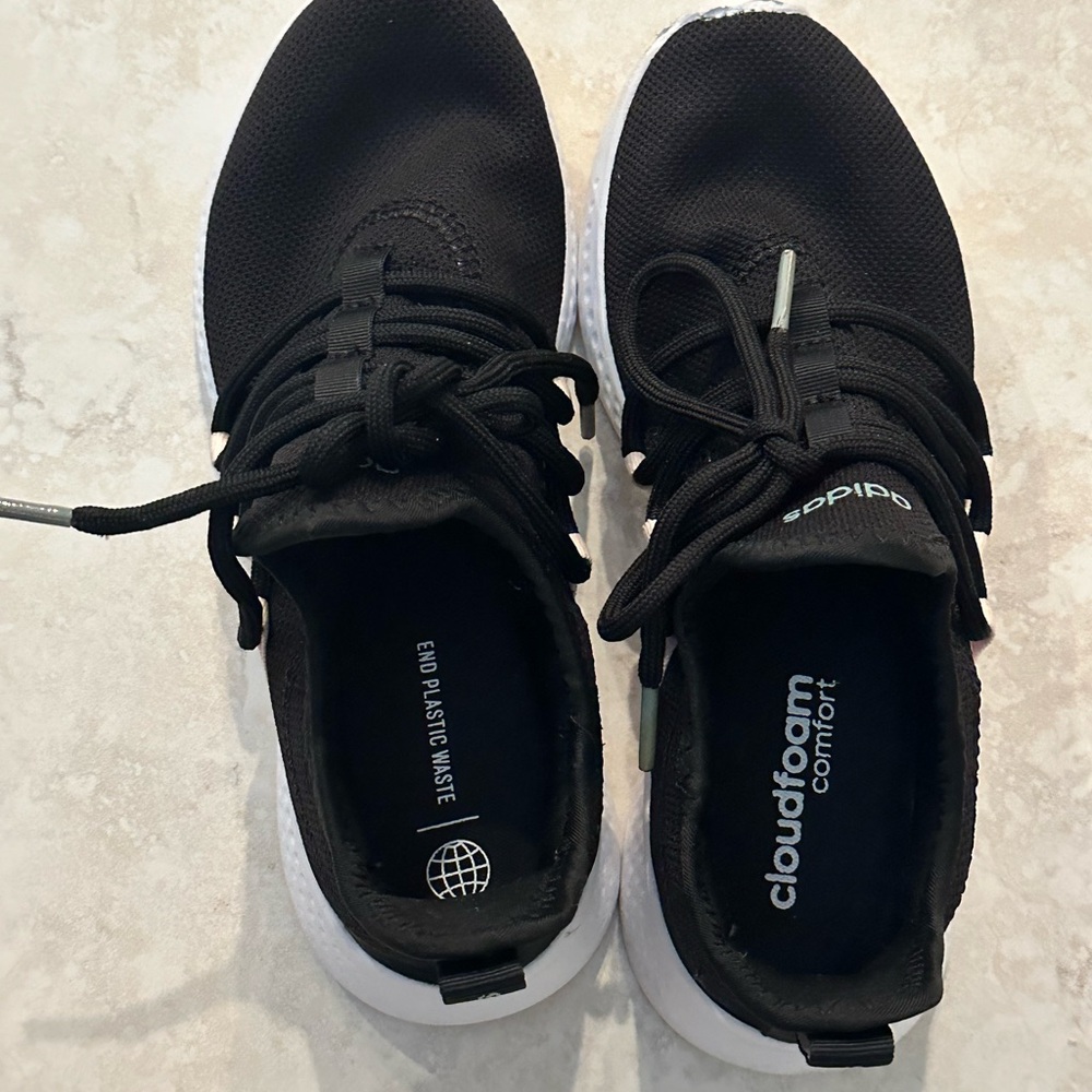 Adidas Cloudfoam Sneakers